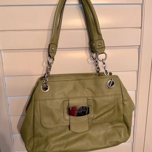 Liz Claiborne Handbags - Liz Claiborne New Handbag
